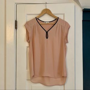 🌸 3 for $15 🌸 DR2 Daniel Rainn Blouse w/ Keyhole Collar